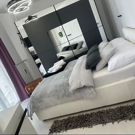 Fiorino Apartment-studio Mit Balkon By Interhome *