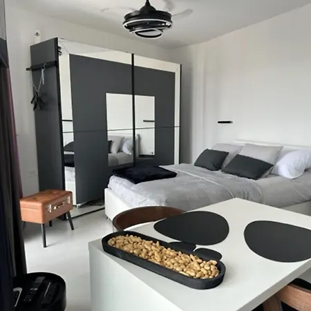 Fiorino Apartment-studio Mit Balkon By Interhome Διαμέρισμα