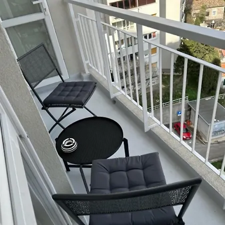 Fiorino Apartment-studio Mit Balkon By Interhome *
