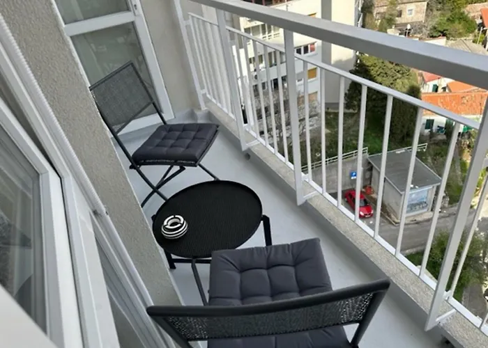 Fiorino Apartment-studio Mit Balkon By Interhome *