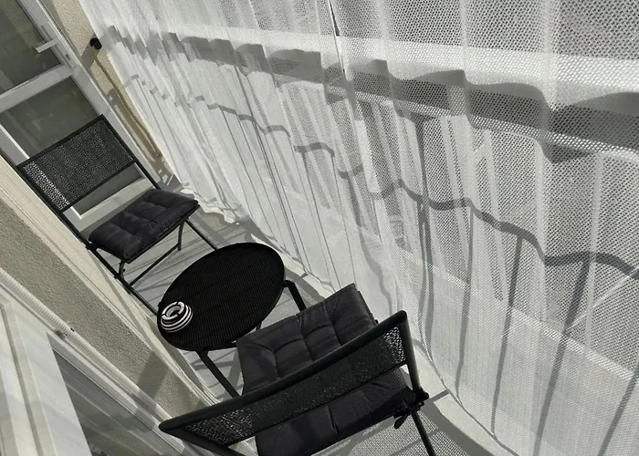 Fiorino Apartment-studio Mit Balkon By Interhome